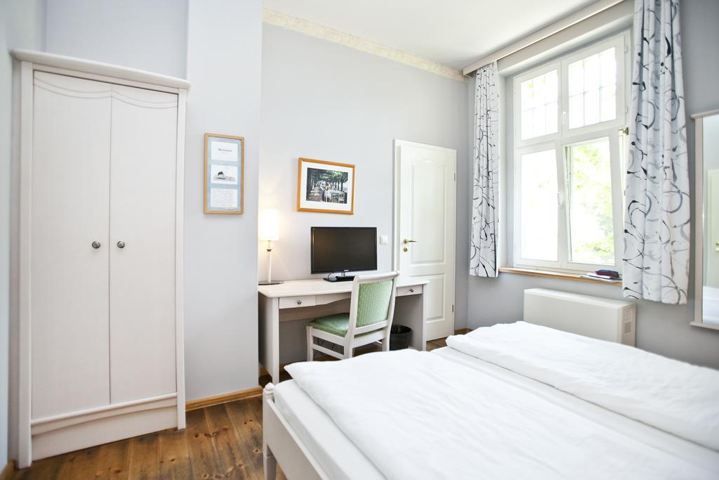 Hotel Elbterrassen Im Woerlitzer Winkel Coswig  Zimmer foto